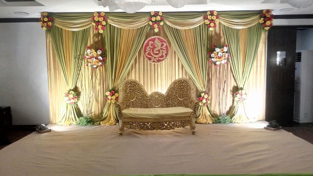 Wedding floral arch decoration