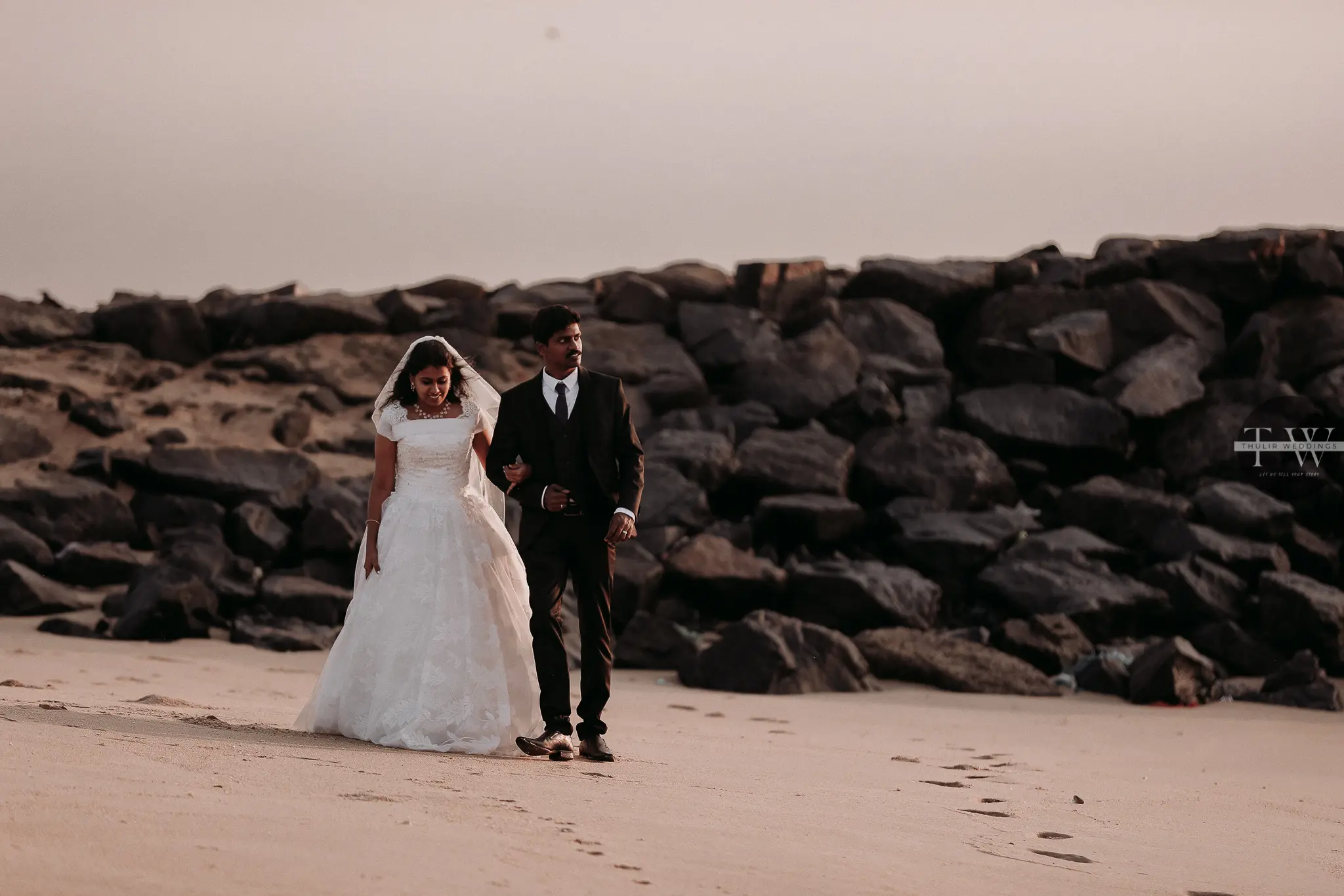 Christian Wedding — Beach Portrait — Thulir Weddings Chennai