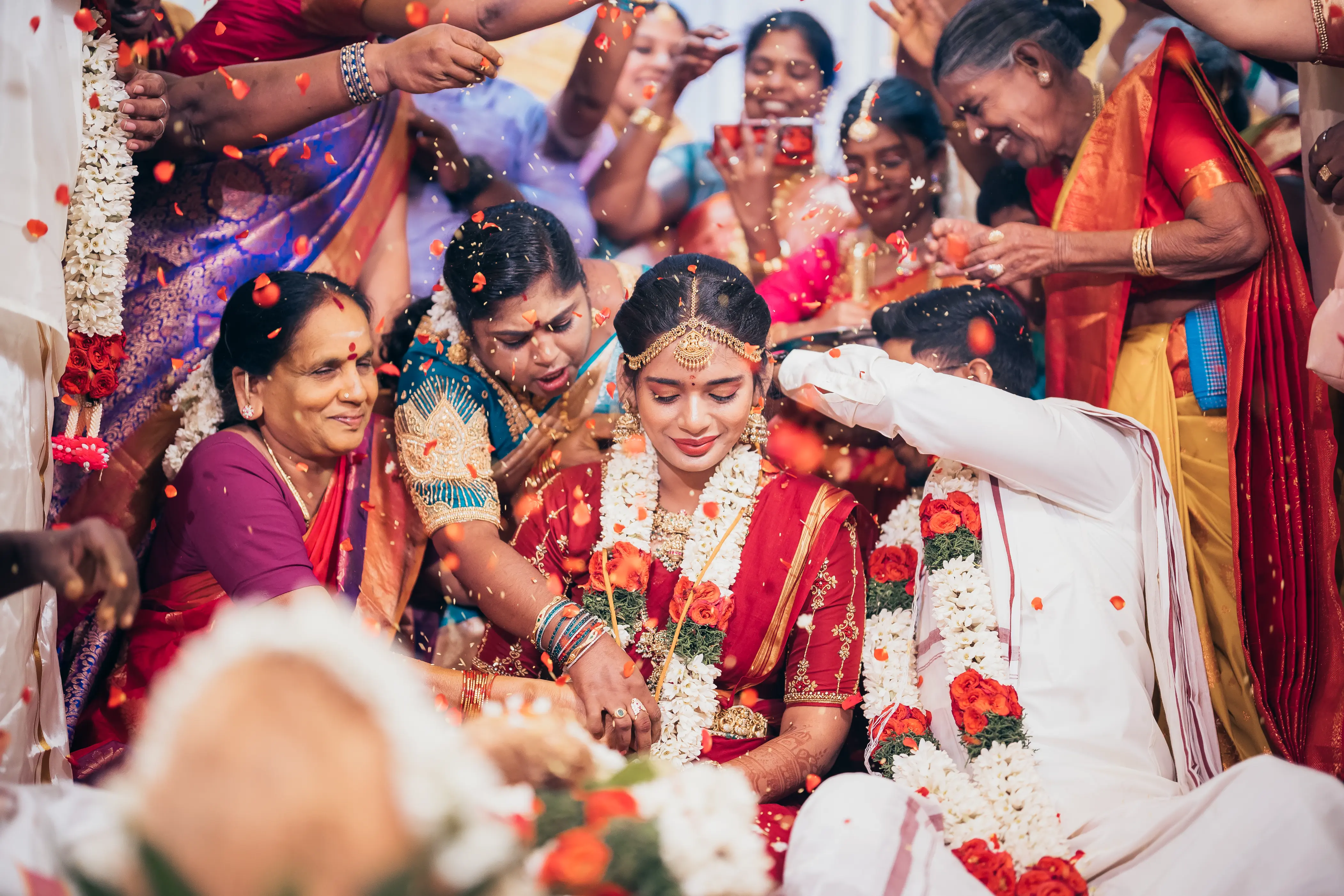 Beach Couple — Lift — Thulir Weddings Chennai